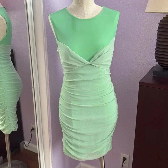 Zara Green Tulle Dress - Picture 2 of 3